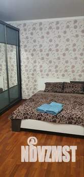 1-к квартира, посуточно, 37м2, 10/10 этаж