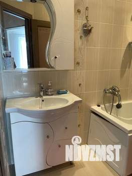 1-к квартира, посуточно, 40м2, 2/25 этаж