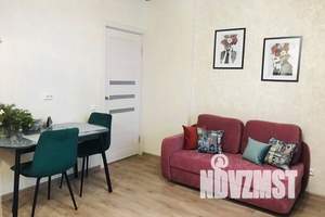 1-к квартира, посуточно, 42м2, 12/18 этаж