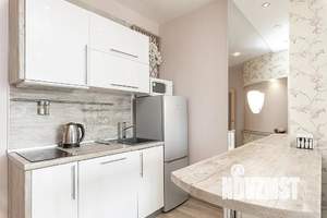 1-к квартира, посуточно, 40м2, 7/8 этаж