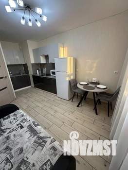 1-к квартира, посуточно, 37м2, 1/1 этаж