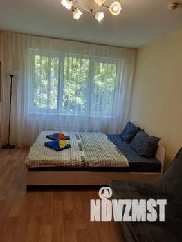 1-к квартира, посуточно, 35м2, 4/10 этаж