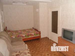 1-к квартира, посуточно, 32м2, 3/5 этаж