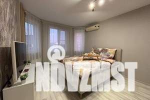 1-к квартира, посуточно, 45м2, 3/17 этаж