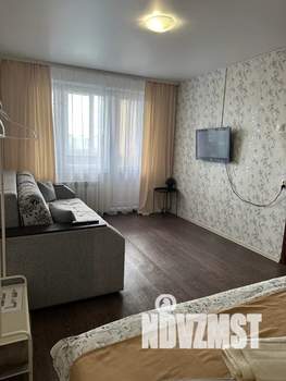 1-к квартира, посуточно, 37м2, 8/10 этаж