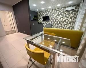 Студия квартира, посуточно, 40м2, 8/9 этаж