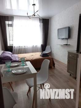 Студия квартира, посуточно, 25м2, 1/5 этаж