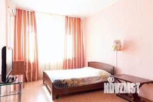 1-к квартира, посуточно, 55м2, 1/1 этаж