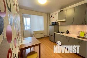 1-к квартира, посуточно, 38м2, 7/10 этаж