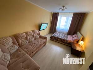 1-к квартира, посуточно, 37м2, 1/1 этаж