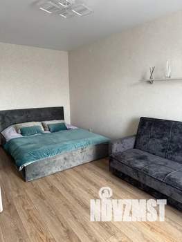 1-к квартира, посуточно, 38м2, 10/18 этаж