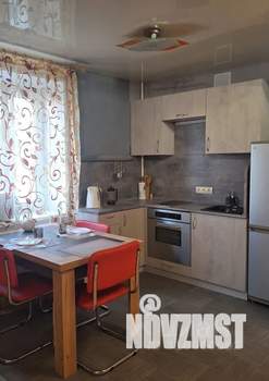 1-к квартира, посуточно, 38м2, 8/12 этаж