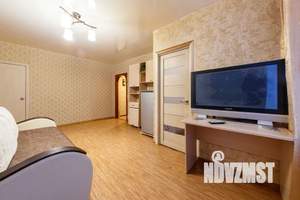1-к квартира, посуточно, 32м2, 1/3 этаж