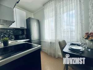 1-к квартира, посуточно, 35м2, 1/1 этаж