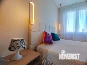 1-к квартира, посуточно, 37м2, 13/24 этаж