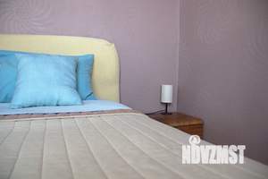 1-к квартира, посуточно, 45м2, 7/25 этаж