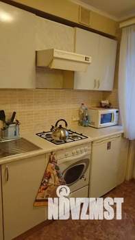 1-к квартира, посуточно, 32м2, 3/5 этаж