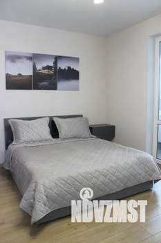 Студия квартира, посуточно, 33м2, 19/24 этаж