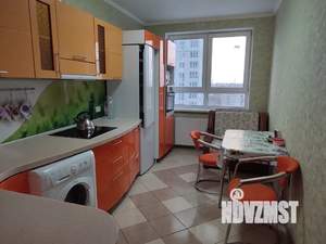 1-к квартира, посуточно, 45м2, 13/25 этаж