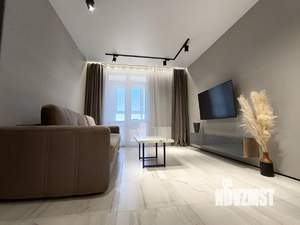 1-к квартира, посуточно, 43м2, 8/25 этаж