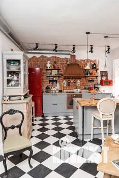 1-к квартира, посуточно, 50м2, 1/3 этаж