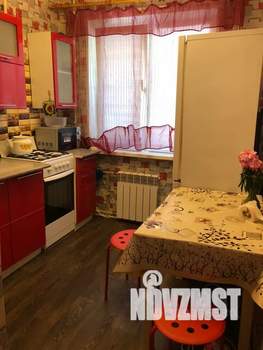 1-к квартира, посуточно, 35м2, 1/9 этаж
