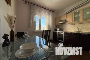 2-к квартира, посуточно, 67м2, 7/15 этаж