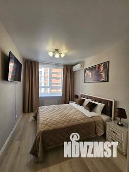 1-к квартира, посуточно, 38м2, 14/18 этаж