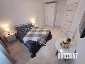 1-к квартира, посуточно, 42м2, 7/10 этаж