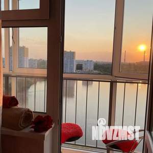 Студия квартира, посуточно, 21м2, 10/17 этаж