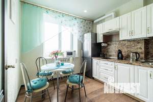 1-к квартира, посуточно, 43м2, 1/1 этаж