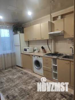 1-к квартира, посуточно, 33м2, 6/9 этаж