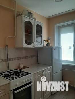 1-к квартира, посуточно, 35м2, 1/9 этаж