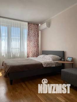 1-к квартира, посуточно, 45м2, 7/18 этаж