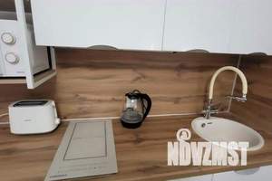 1-к квартира, посуточно, 23м2, 4/18 этаж