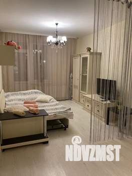Студия квартира, посуточно, 37м2, 2/25 этаж