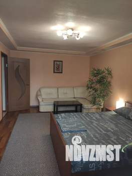 1-к квартира, посуточно, 38м2, 6/9 этаж