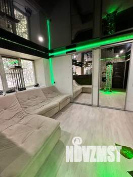 Студия квартира, посуточно, 46м2, 1/5 этаж