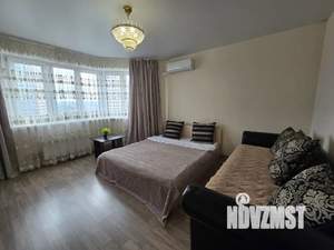 1-к квартира, посуточно, 32м2, 13/20 этаж