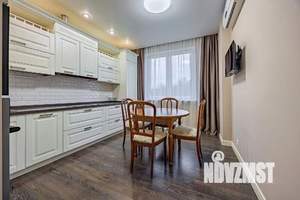 2-к квартира, посуточно, 75м2, 1/1 этаж