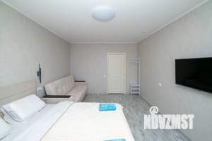1-к квартира, посуточно, 42м2, 8/10 этаж