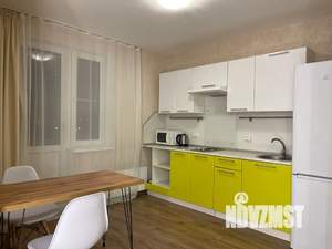 Студия квартира, посуточно, 38м2, 3/25 этаж