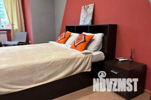 1-к квартира, посуточно, 47м2, 1/2 этаж