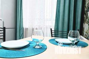 1-к квартира, посуточно, 37м2, 10/25 этаж