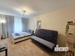 1-к квартира, посуточно, 35м2, 4/10 этаж
