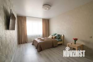 1-к квартира, посуточно, 42м2, 6/13 этаж