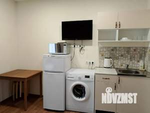 Студия квартира, посуточно, 32м2, 3/3 этаж