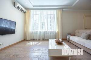3-к квартира, посуточно, 98м2, 1/1 этаж