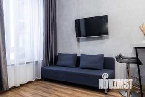 Студия квартира, посуточно, 38м2, 3/12 этаж