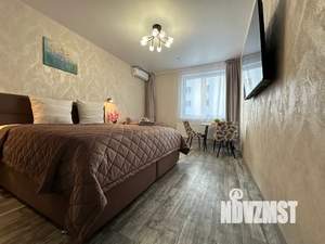 Студия квартира, посуточно, 37м2, 2/25 этаж